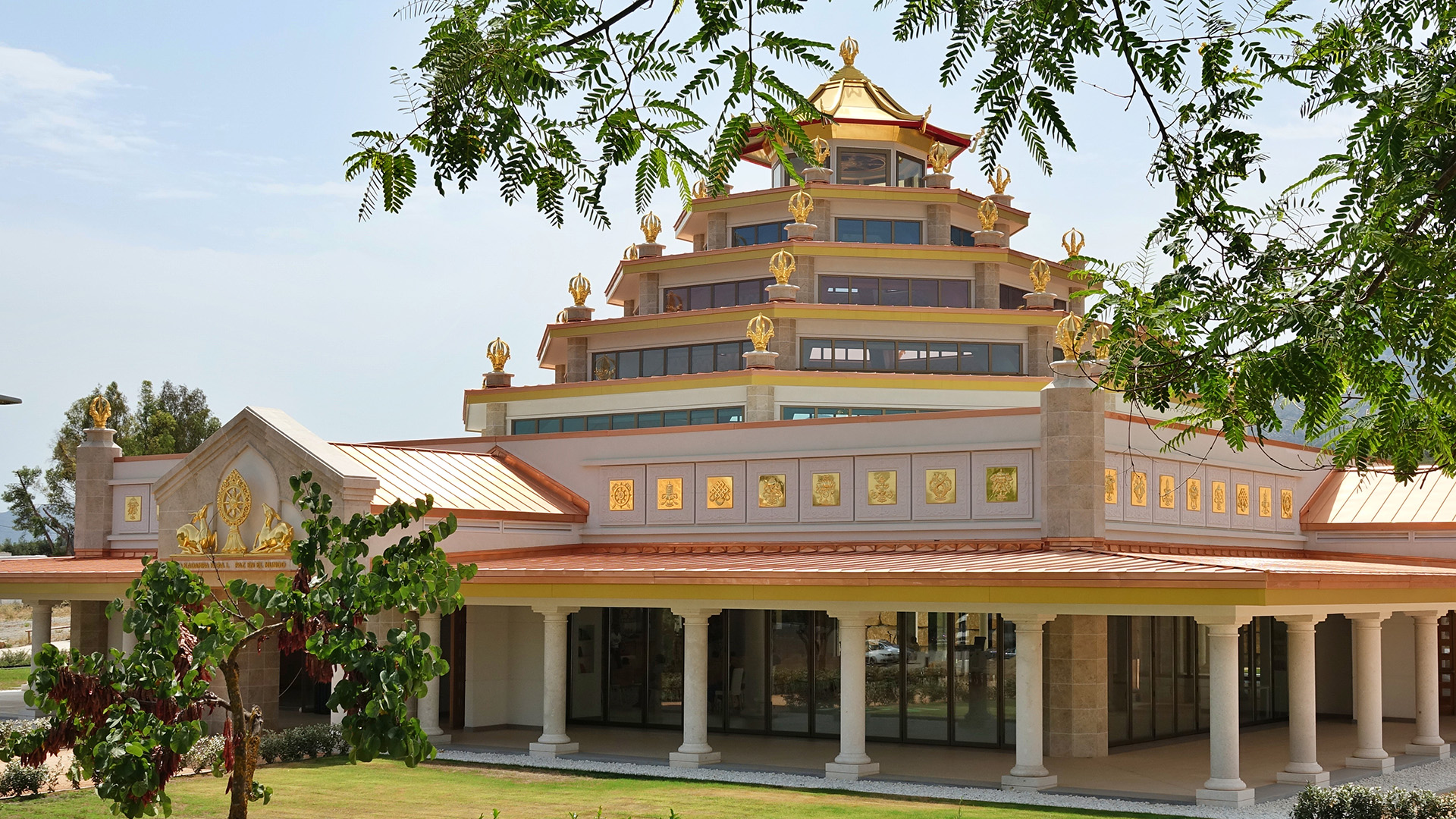 Templo Budista Kadampa. Alhaurín el Grande. Málaga.